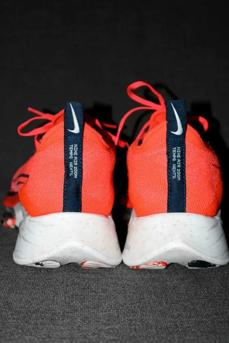 Used Nike Air Zoom Tempo Next% Flyknit bike — image 5 of 6