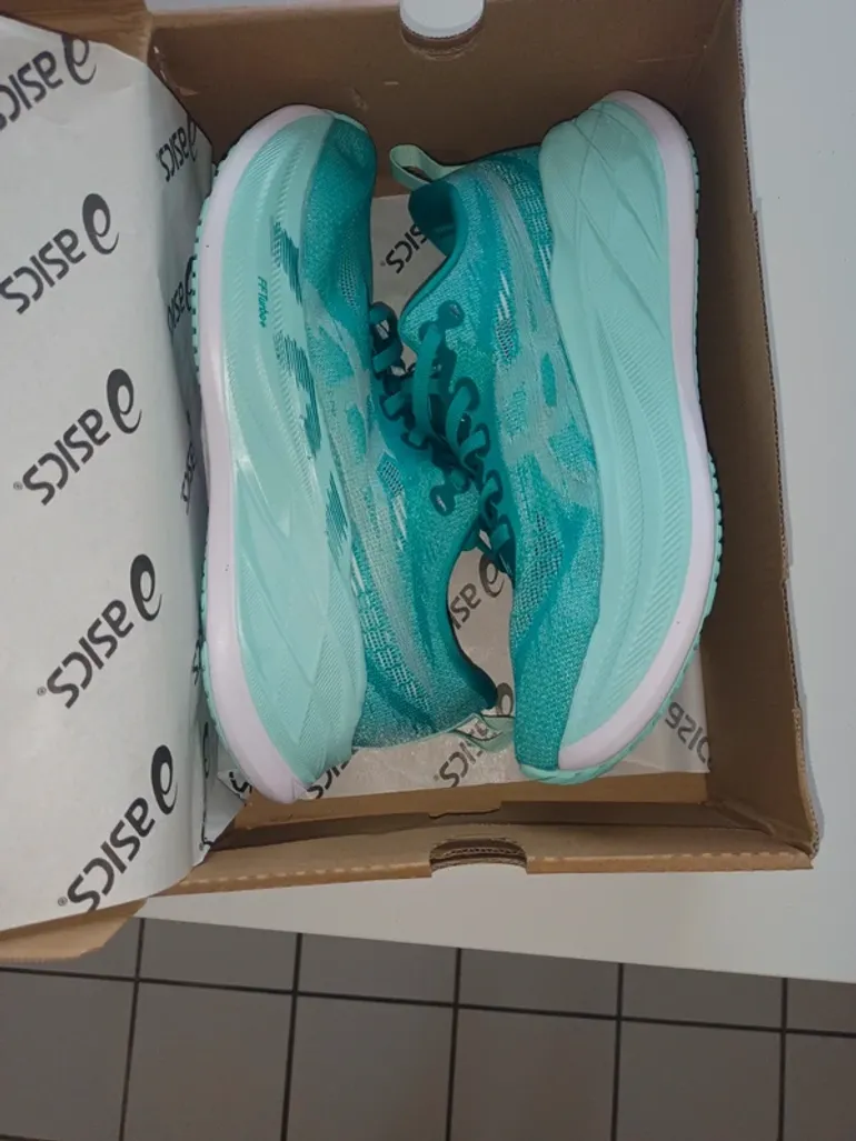 Gebrauchtes Asics Superblast 2 bike — Bild 5 von 5