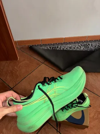 Used Asics Gel Nimbus 28 bike — image 3 of 8