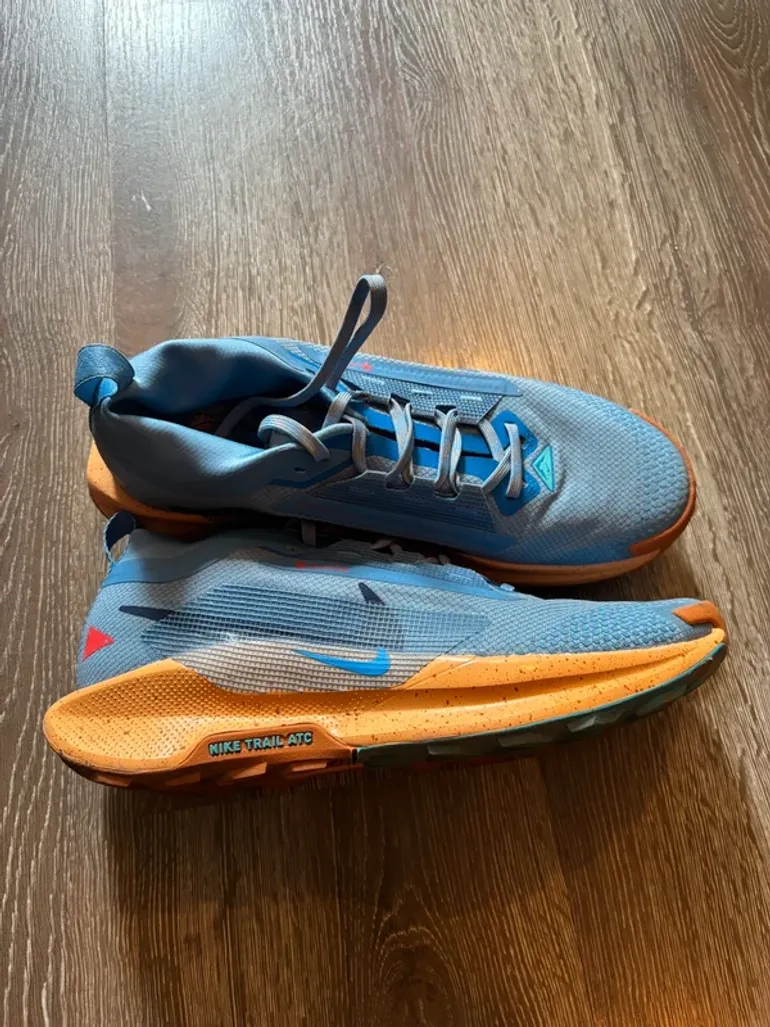 Used Nike Trail ATC Goretex bike — image 2 of 6