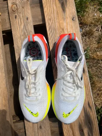 Gebrauchtes Nike ZoomX Invincible Run Flyknit 3 bike — Bild 4 von 4