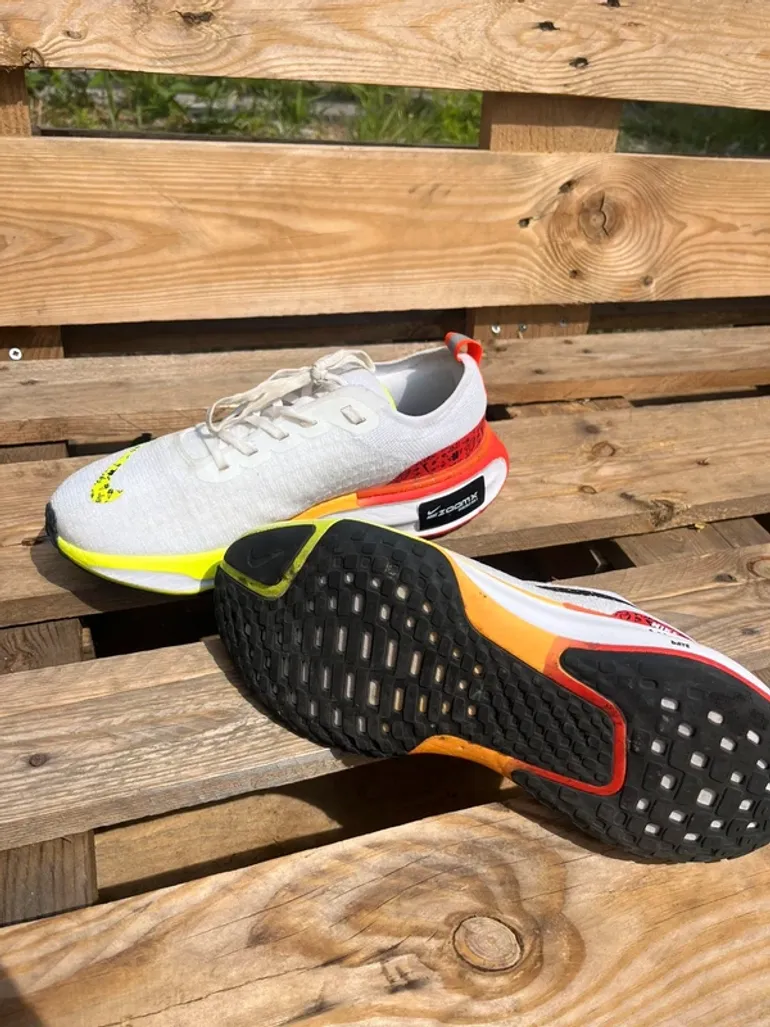 Gebrauchtes Nike ZoomX Invincible Run Flyknit 3 bike — Bild 3 von 4