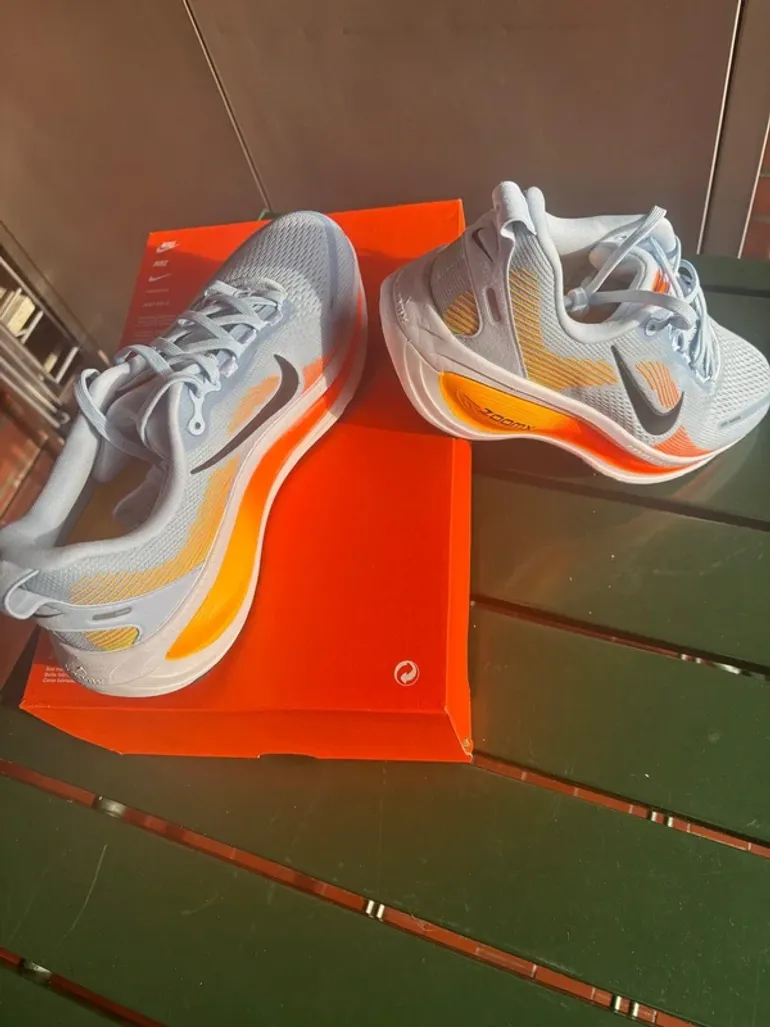 Used Nike Vomero 18 bike — image 5 of 8
