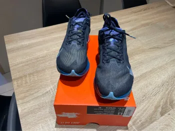 White Nike Zoom X Vaporfly Next % 4 bike de segunda mano — imagen 5 de 9