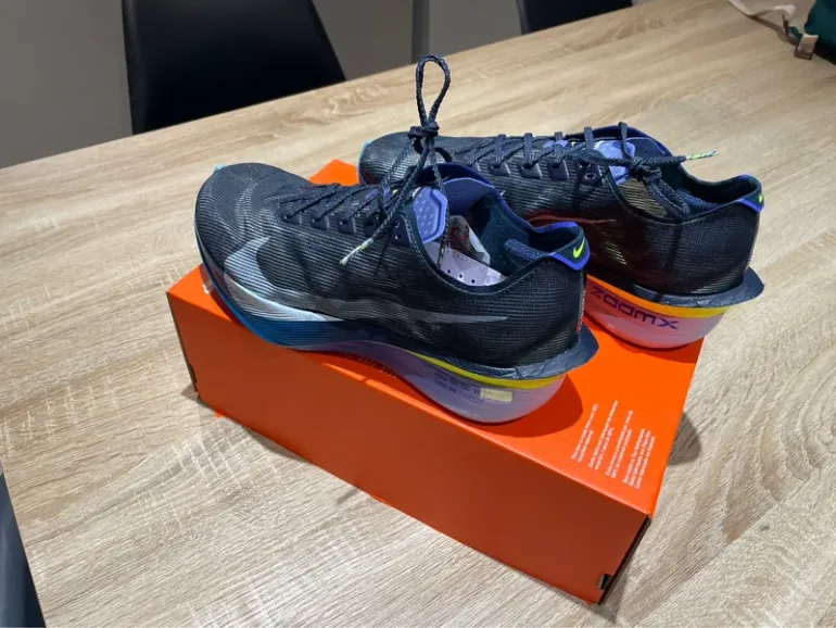 White Nike Zoom X Vaporfly Next % 4 bike de segunda mano — imagen 2 de 9