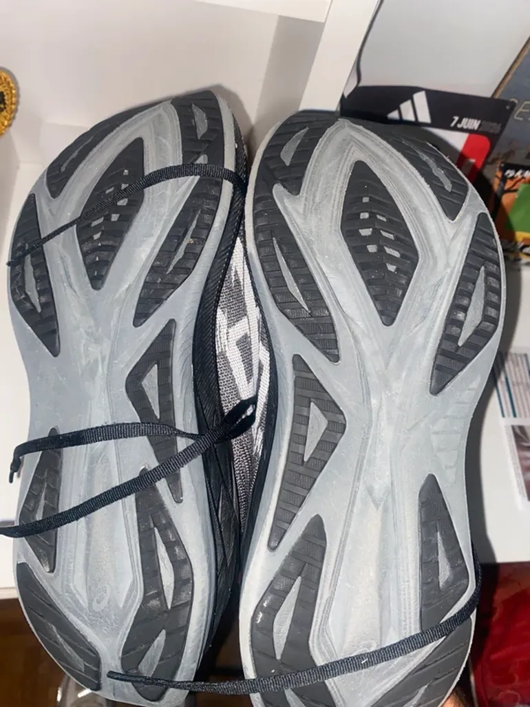 Used Asics Superblast 2 bike — image 5 of 6