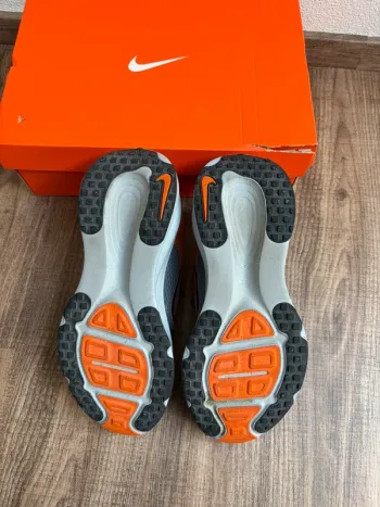Käytetty Nike Vomero 18 bike — kuva 4 / 6