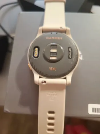 Used Garmin Venu bike — image 2 of 7