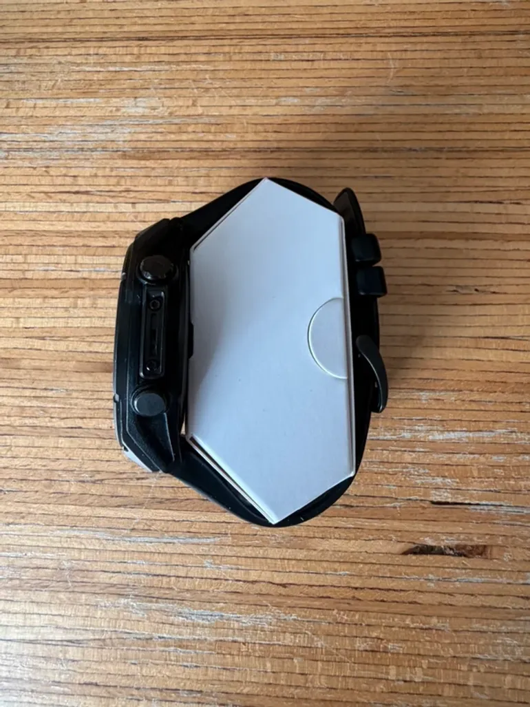 Used Garmin Fénix 8 AMOLED Sapphire bike — image 5 of 10
