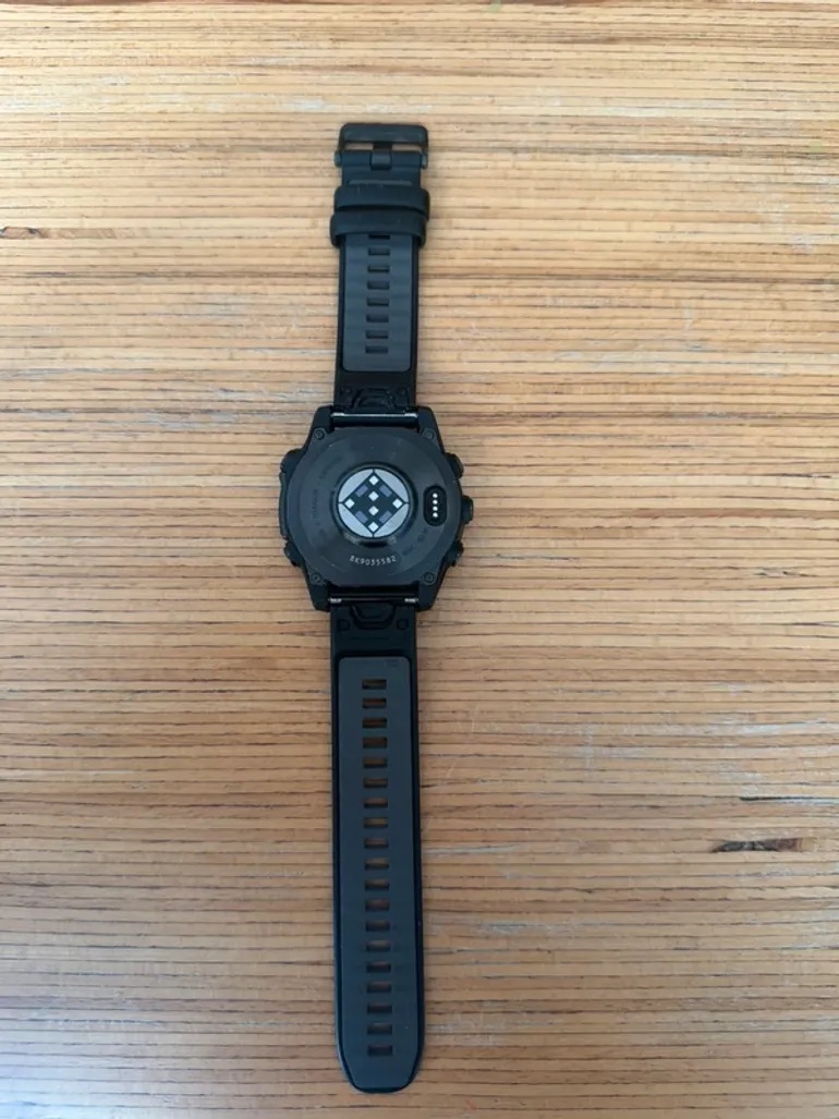Used Garmin Fénix 8 AMOLED Sapphire bike — image 3 of 10