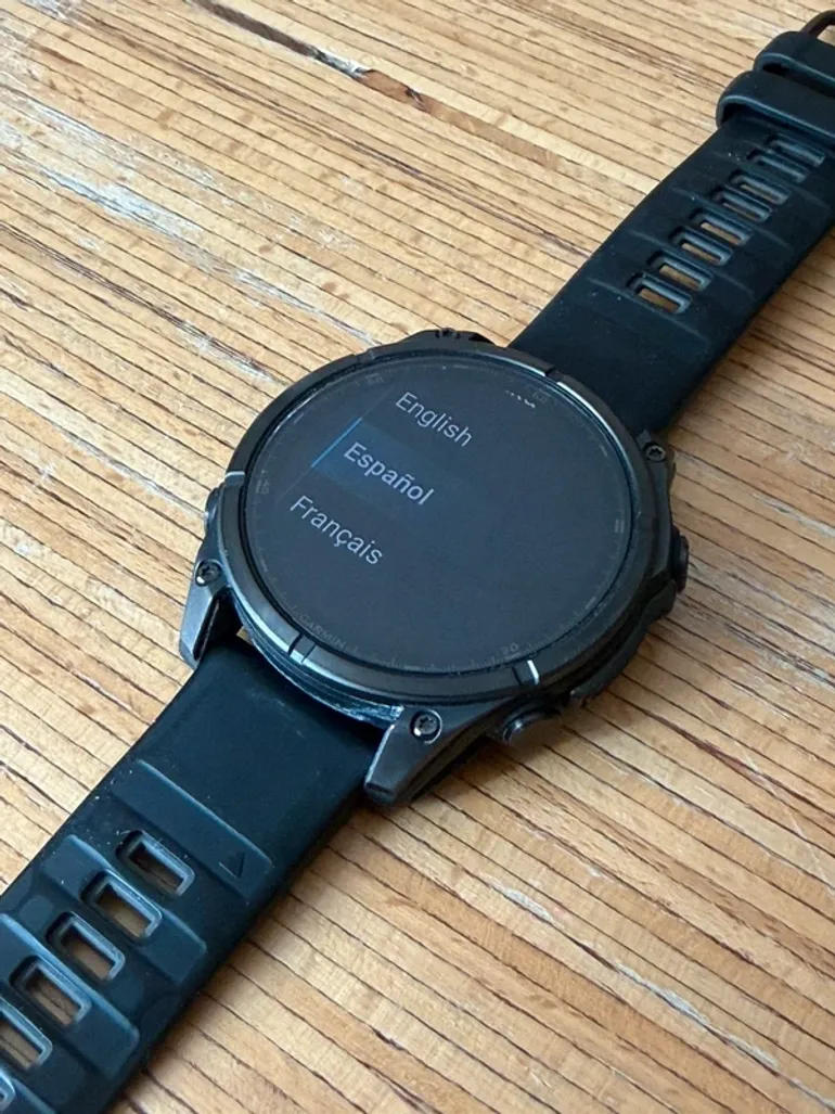 Used Garmin Fénix 8 AMOLED Sapphire bike — image 2 of 10