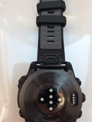 Used Garmin Fenix 8 Sapphire Solar 47 mm 2025 bike — image 6 of 7