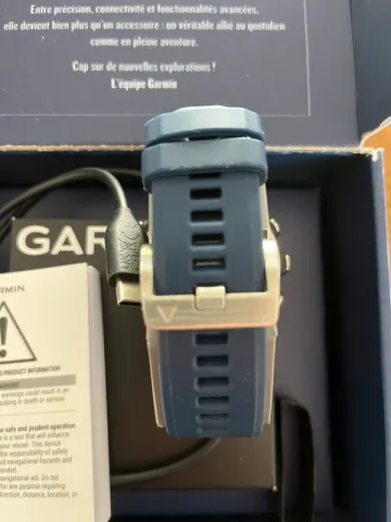 Used Garmin Quatix 8 bike — image 6 of 8