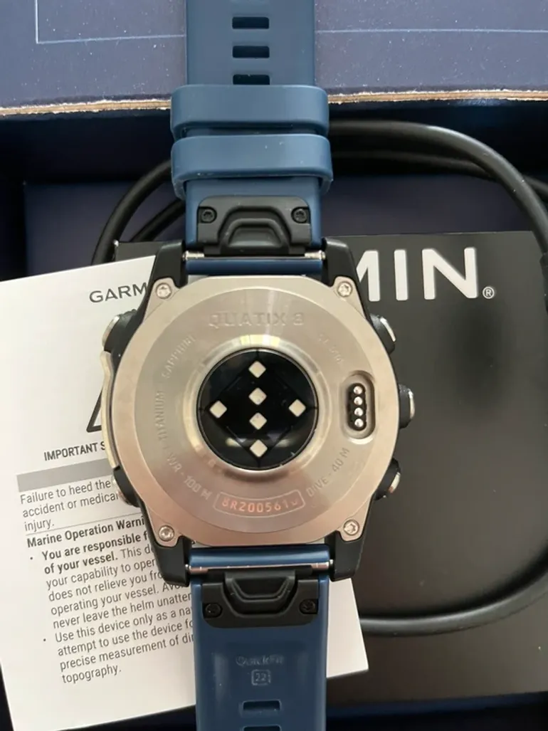 Used Garmin Quatix 8 bike — image 4 of 8