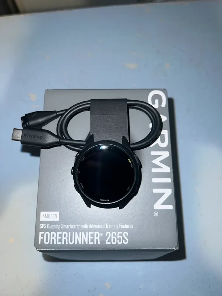 Used Garmin Forerunner 265s Music bike — image 4 of 5