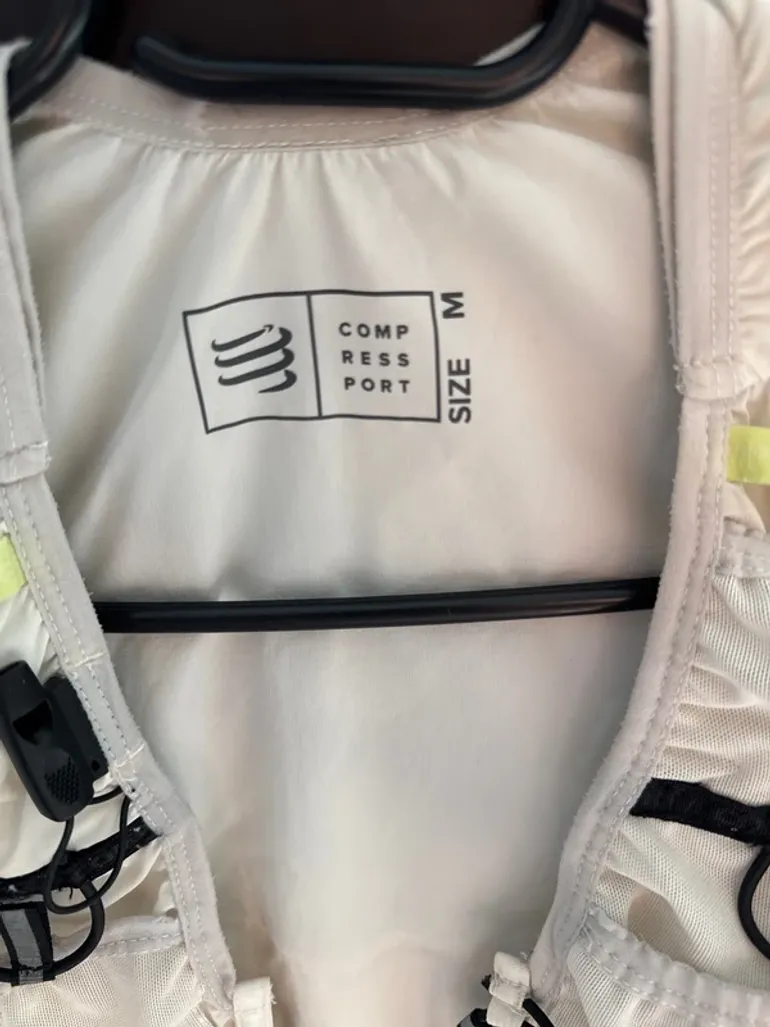 Compressport Ultrun S-Pack Evo 10 bike usato — immagine 3 di 6