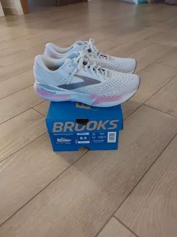 Tweedehands Brooks Adrenaline GTS24 Running Shoes