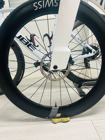 Używany Dt Swiss ARC 1400 60mm Front Wheel 2025 Wheels