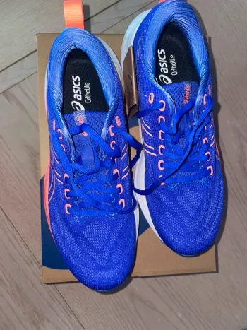 Tweedehands Asics GEL-SAIUN 3 bike — afbeelding 3 van 6
