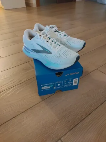 Tweedehands Brooks Adrenaline GTS24 Running Shoes