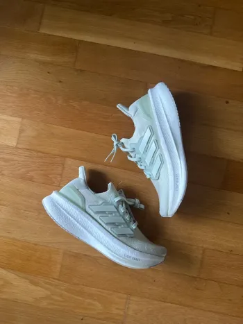 Adidas Ultraboost 5 Running Shoes d'occasion