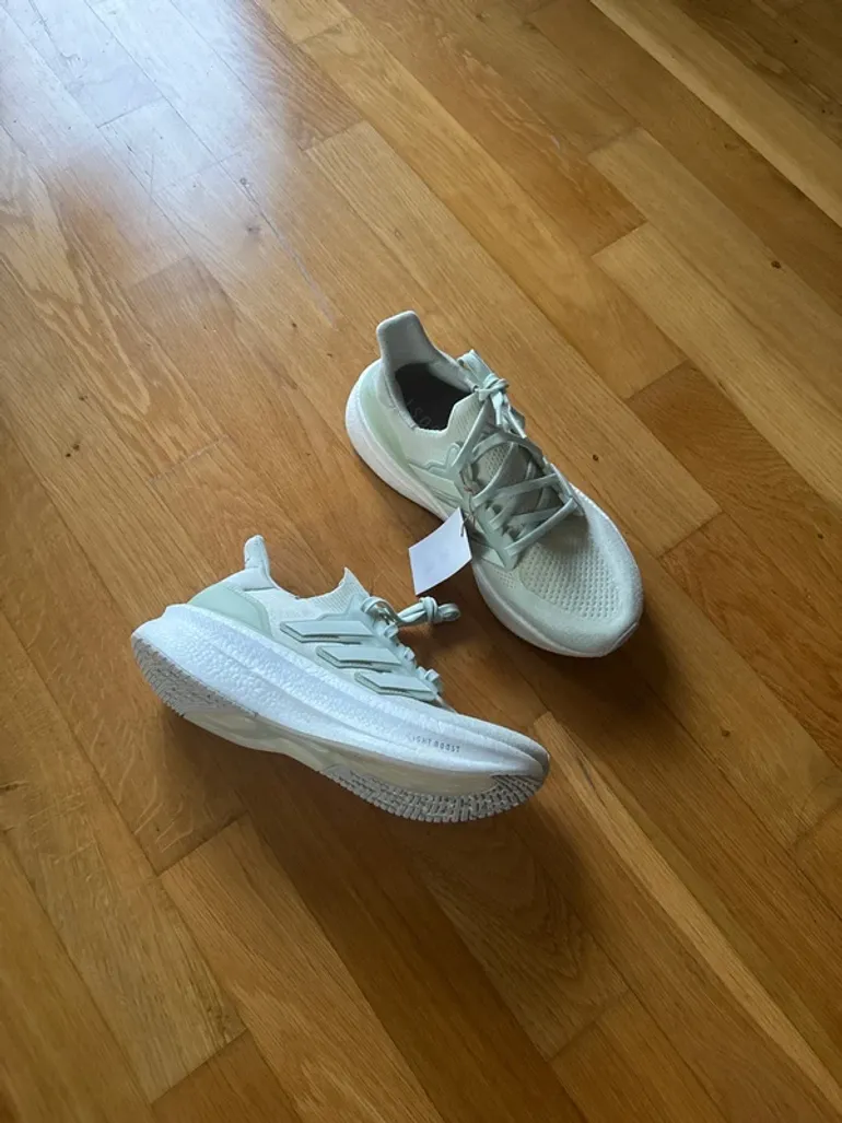 Adidas Ultraboost 5 bike d'occasion — image 2 sur 7