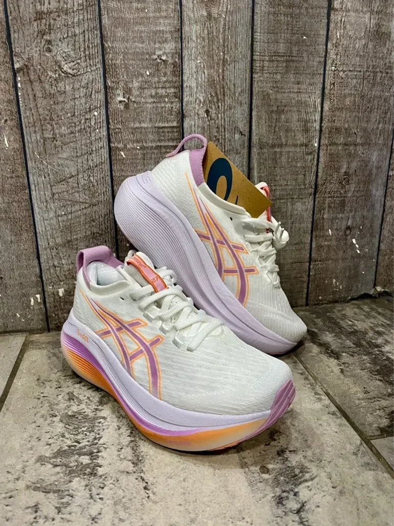 Asics Gel-Nimbus 27 bike de segunda mano — imagen 2 de 3