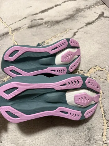 Used Asics Novablast 6 bike — image 6 of 6