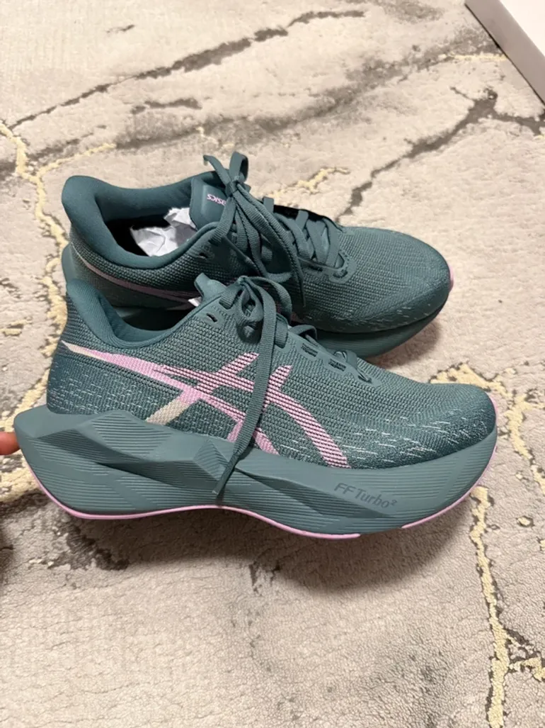 Used Asics Novablast 6 bike — image 5 of 6