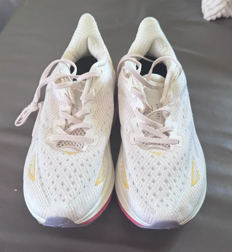 Tweedehands Hoka Clifton 9 bike — afbeelding 3 van 9