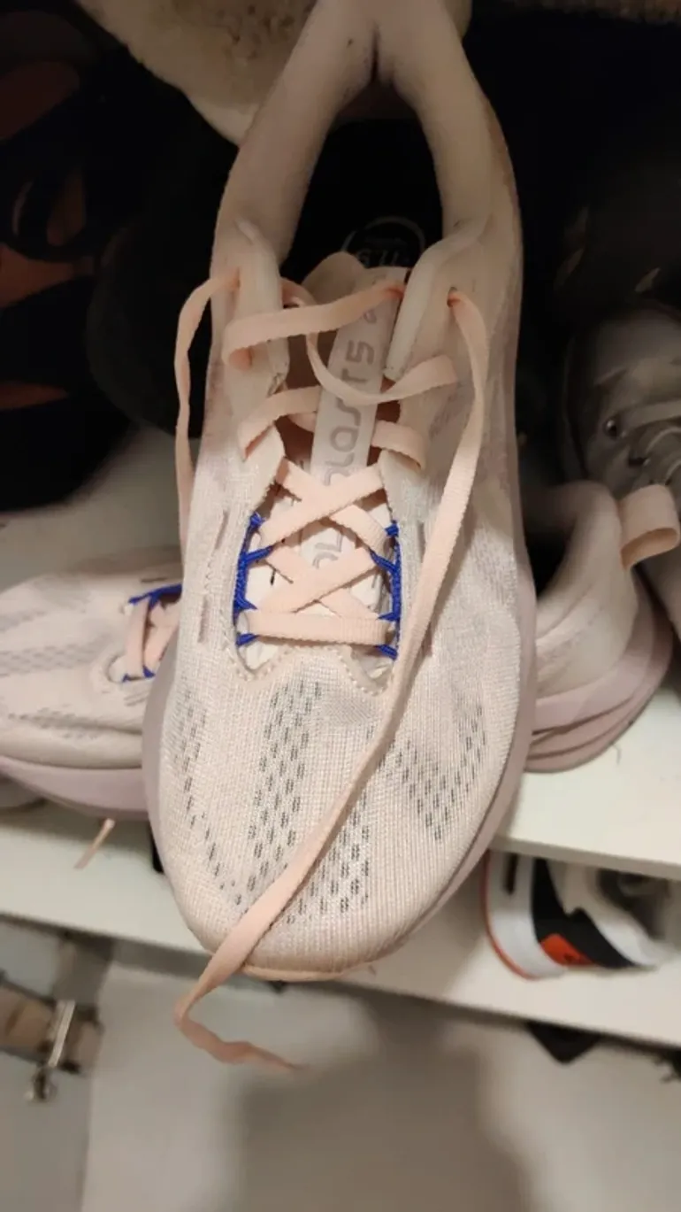 Używany Asics Novablast bike — zdjęcie 3 z 3
