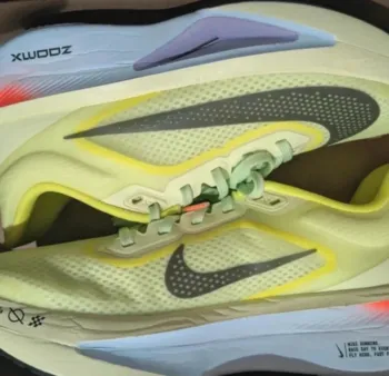 Used Nike Zoom Fly 6 bike — image 2 of 4