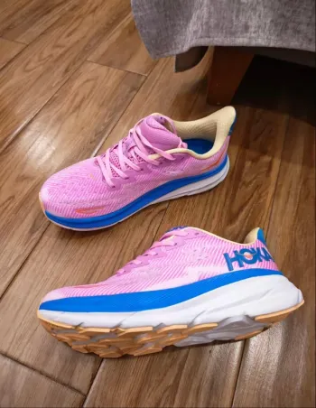 Used Hoka Shoes Pink Size 39 bike — image 2 of 3