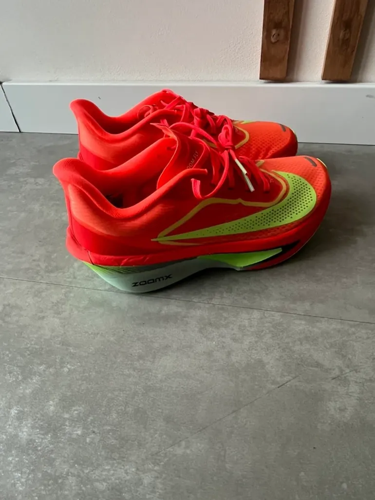 Used Pegasus Nike ZoomX Fly 6 bike — image 3 of 8
