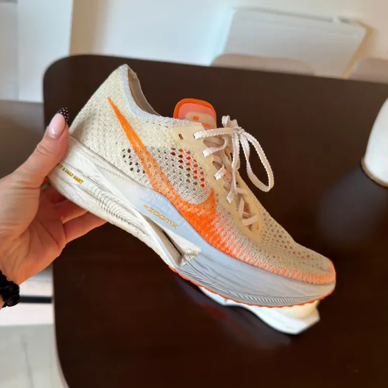Použité Nike Vaporfly 3 bike — obrázek 2 z 4