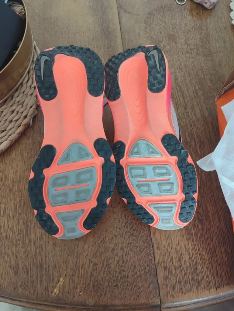 Käytetty Nike Vomero bike — kuva 6 / 6