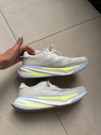 Tweedehands Supernova Rise 2 W Running Shoes