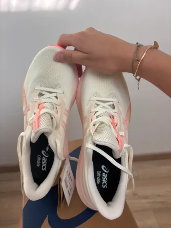Używany Asics Flytefoam bike — zdjęcie 2 z 6