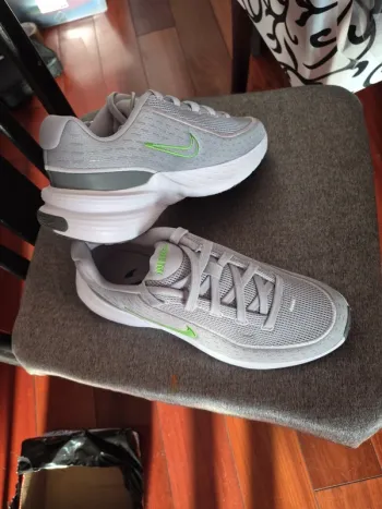 Tweedehands Nike Baskets Running Shoes