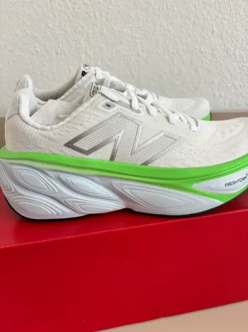 Used New Balance Fresh Foam X More v5 bike — image 11 of 15