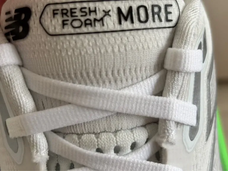 Used New Balance Fresh Foam X More v5 bike — image 10 of 15