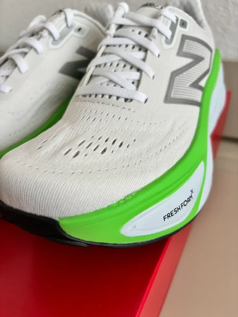 Used New Balance Fresh Foam X More v5 bike — image 9 of 15