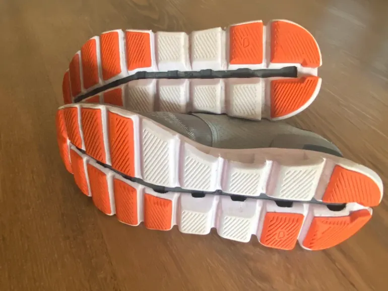 Used On Running ON Damen Sneaker hellgrau bike — image 6 of 6