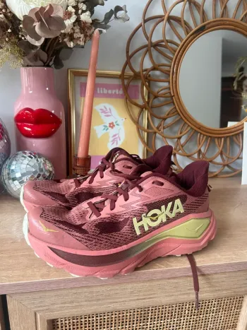 Used Hoka Challenger 8 Running Shoes