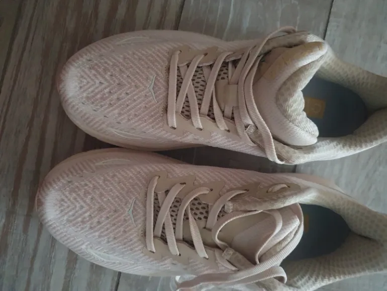 Used Hoka Clifton 9 bike — image 7 of 7