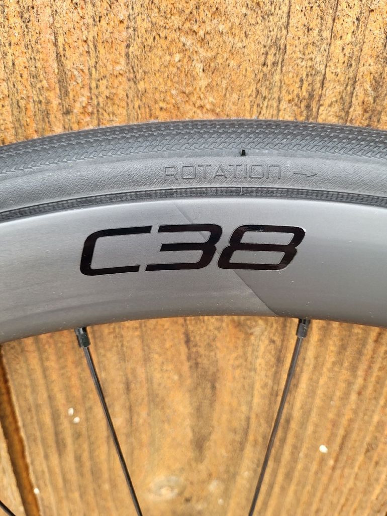 Used Specialized Roval C38 2025 bike — image 7 of 9