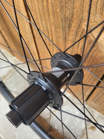 Used Specialized Roval C38 2025 bike — image 5 of 9