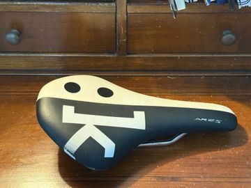 Used Fizik Ares Saddles & Seatposts