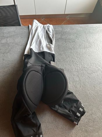 Brugt Rapha Pro Team Bib Shorts 2025 bike — billede 2 af 2