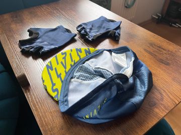 Gebrauchtes silvini Gloves + Cap Set Cycling Clothing